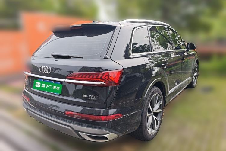 Used Audi Q7  Rear Right 45 Deg