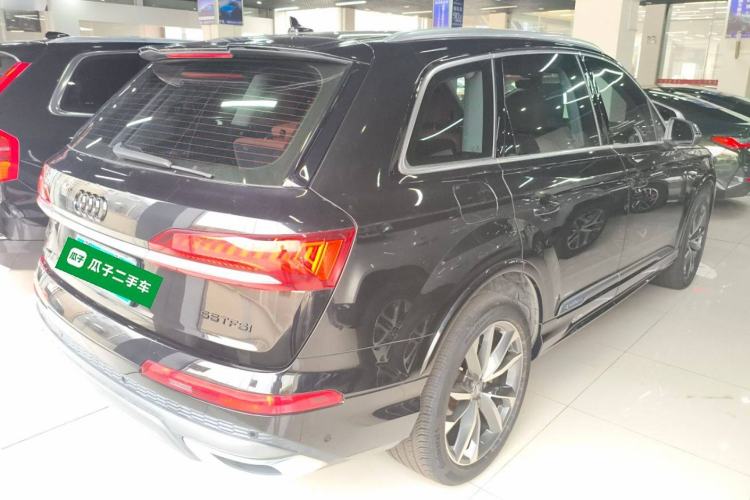 Used Audi Q7 2020 55 TFSI quattro S line sports model Rear Right 45 Deg