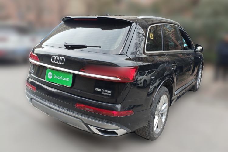 Used Audi Q7 2020 45 TFSI quattro S line Sport Limited Edition Rear Right 45 Deg
