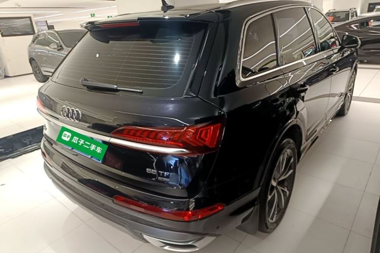 Used Audi Q7 2020 55 TFSI quattro S line sports model Rear Right 45 Deg