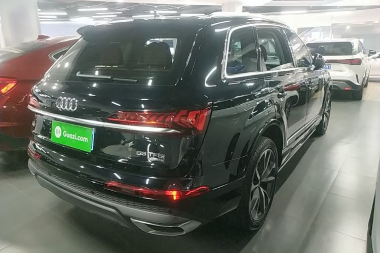 Used Audi Q7 2020 55 TFSI quattro S line sports model Rear Right 45 Deg