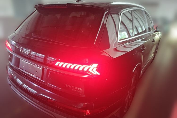 Used Audi Q7 2020 55 TFSI quattro S line sports model Rear Right 45 Deg