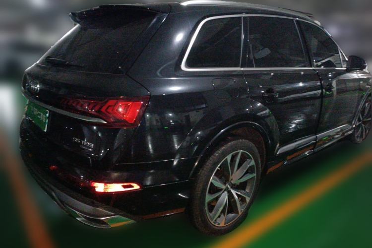 Used Audi Q7 2020 55 TFSI quattro S line sports model Rear Right 45 Deg