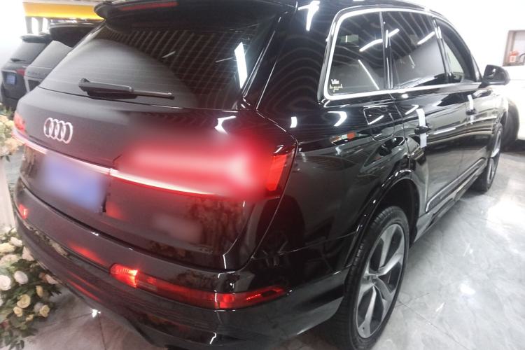 Used Audi Q7 2020 55 TFSI quattro S line sports model Rear Right 45 Deg