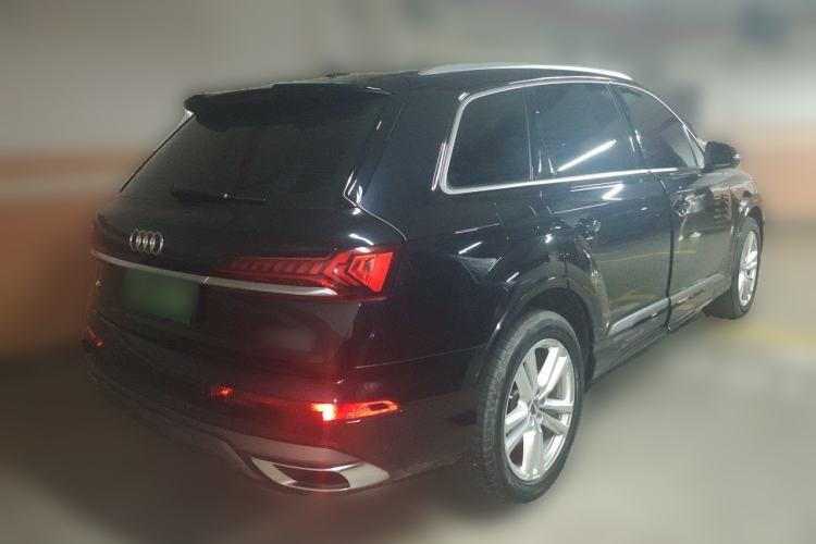 Used Audi Q7 2020 45 TFSI quattro Exclusive Edition Rear Right 45 Deg