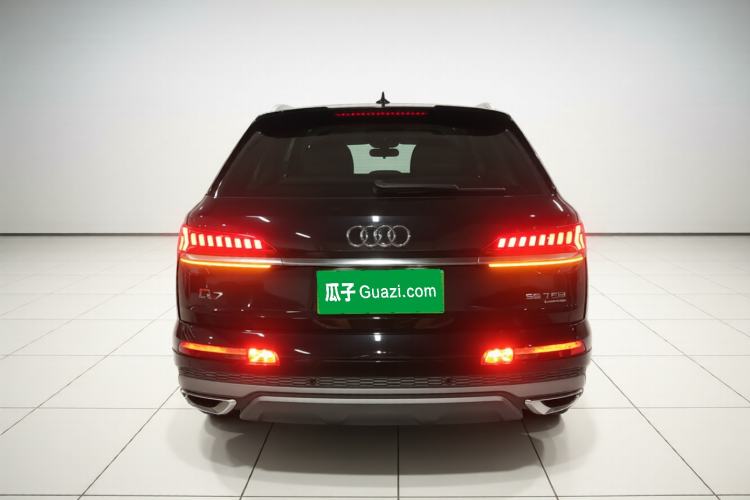 Used Audi Q7 2020 55 TFSI quattro S line sports model Rear