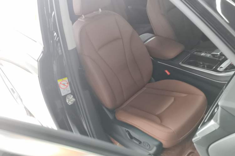 Used Audi Q7 2020 55 TFSI quattro S line sports model Right Front Seat