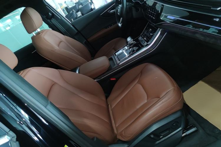 Used Audi Q7 2020 55 TFSI quattro S line sports model Right Front Seat