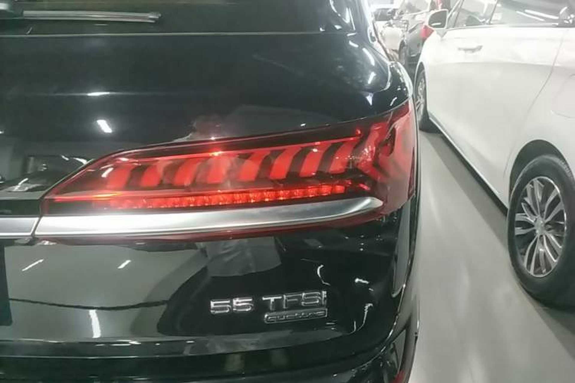 Used Audi Q7 2020 55 TFSI quattro S line sports model Right Rear Taillight