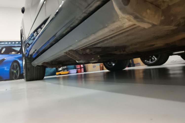 Used Audi Q7 2020 55 TFSI quattro S line sports model Right Side Sill