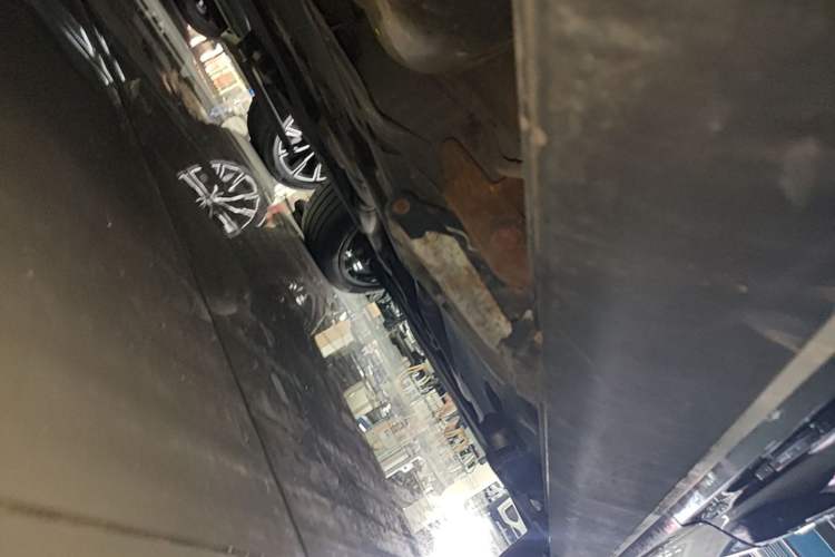 Used Audi Q7 2020 55 TFSI quattro S line sports model Right Side Sill