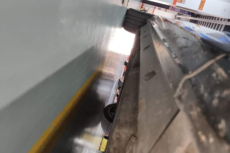 Used Audi Q7 2020 55 TFSI quattro S line sports model Right Side Sill
