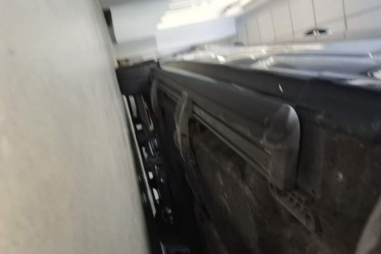 Used Audi Q7 2020 55 TFSI quattro S line sports model Right Side Sill