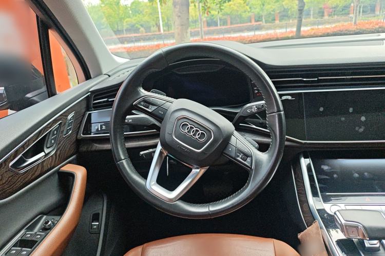 Used Audi Q7  Steering Wheel