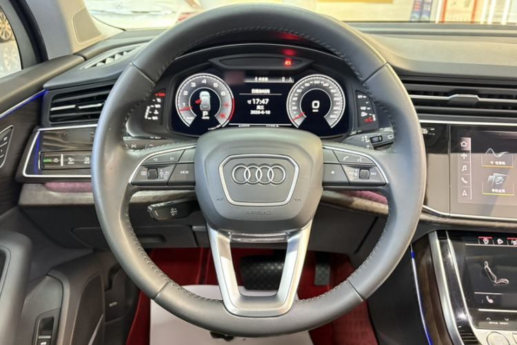 Used Audi Q7 2020 55 TFSI quattro S line sports model Steering Wheel