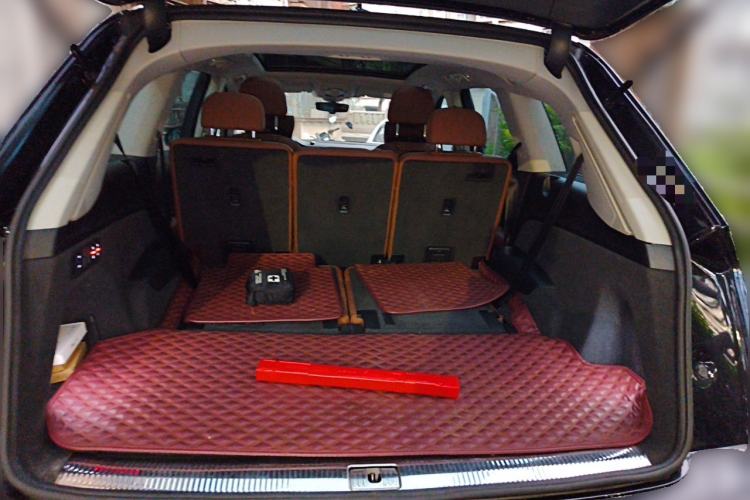 Used Audi Q7 2020 55 TFSI quattro S line sports model Trunk