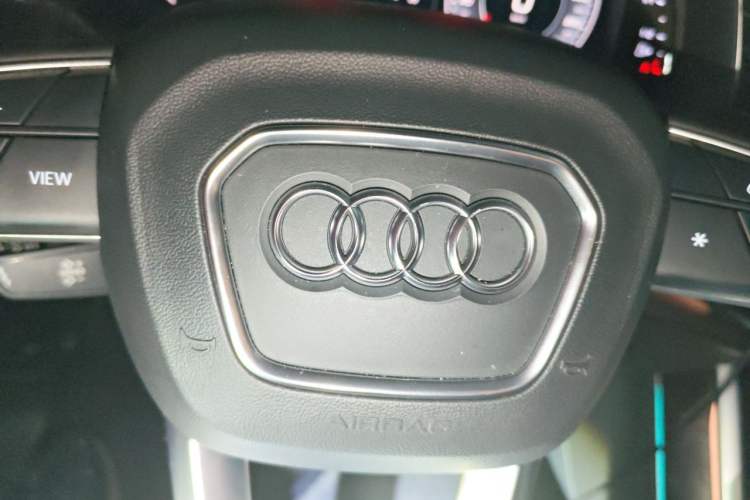 Used Audi Q7 2020 55 TFSI quattro S line sports model Vehicle Key