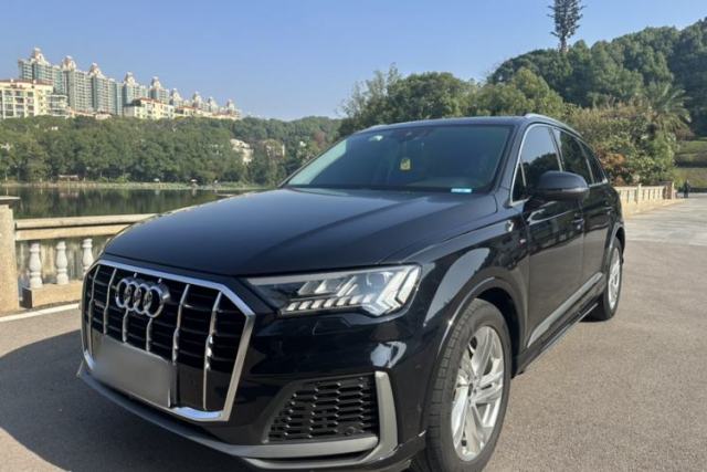 Used Audi Q7 2020 55 TFSI quattro S line sports model