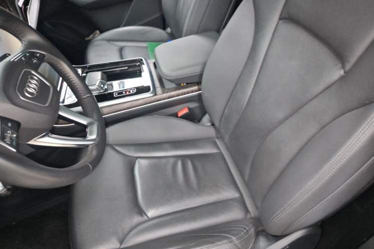 Used Audi Q7 2020 55 TFSI quattro S line sports model Left Front Seat