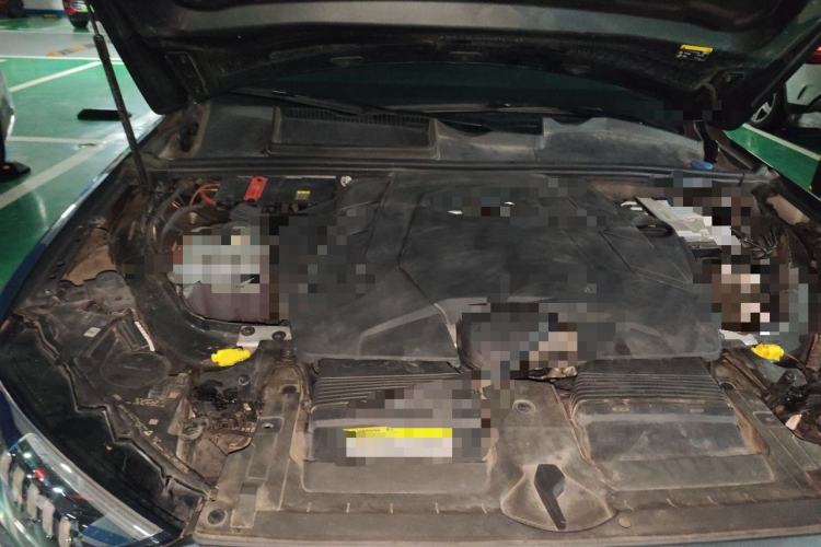 Used Audi Q7 2020 55 TFSI quattro S line sports model Engine Bay