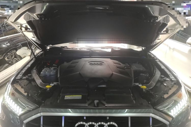Used Audi Q7 2020 55 TFSI quattro S line sports model Engine Bay