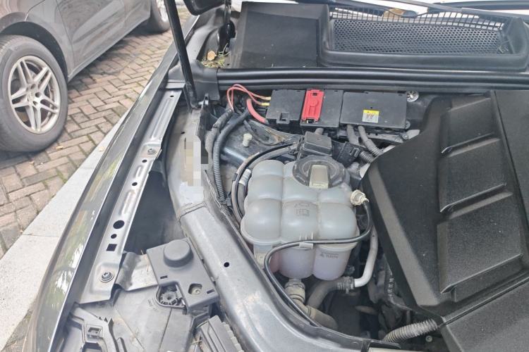 Used Audi Q7 2020 55 TFSI quattro S line sports model Engine Bay Right