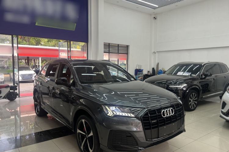 Used Audi Q7 2020 45 TFSI quattro S line Sport Limited Edition Exterior 2