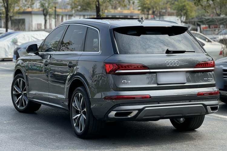 Used Audi Q7 2020 55 TFSI quattro S line sports model Exterior 2