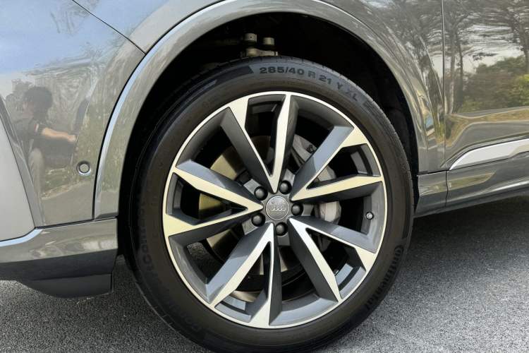 Used Audi Q7 2020 55 TFSI quattro S line sports model Exterior 3