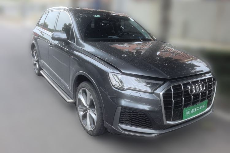 Used Audi Q7 2020 55 TFSI quattro S line sports model Front Right 45 Deg