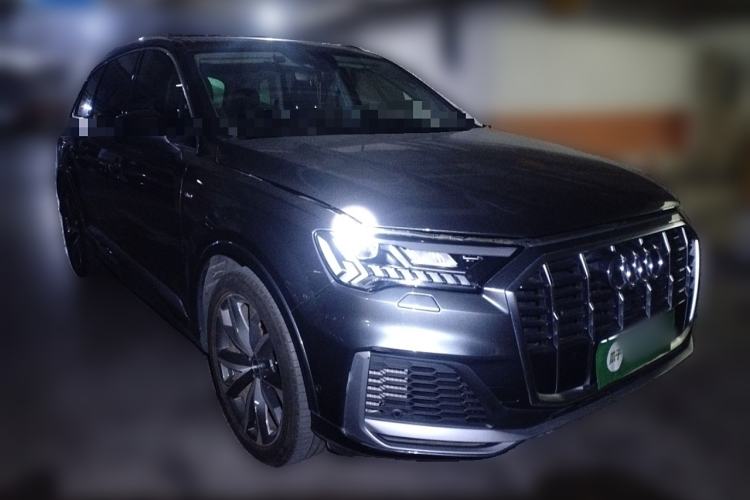 Used Audi Q7 2020 55 TFSI quattro S line sports model Front Right 45 Deg