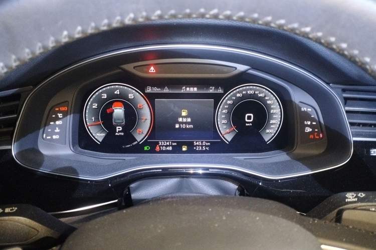 Used Audi Q7 2020 55 TFSI quattro S line sports model Instrument Cluster