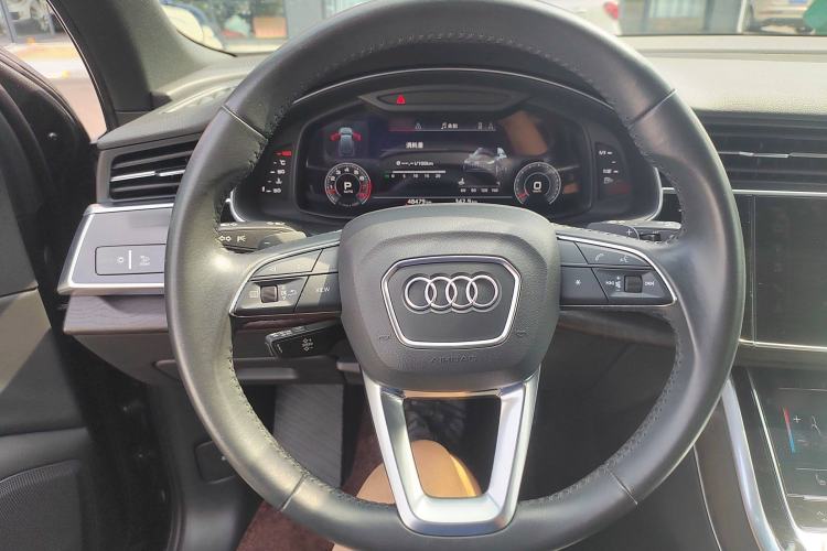 Used Audi Q7 2020 55 TFSI quattro S line sports model Interior 1