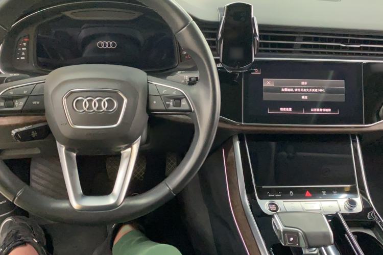 Used Audi Q7 2020 55 TFSI quattro S line sports model Interior 3
