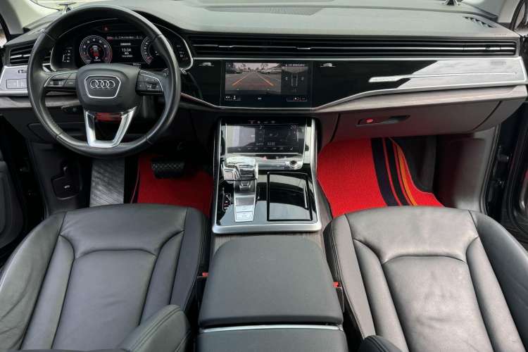 Used Audi Q7 2020 55 TFSI quattro S line sports model Interior 3