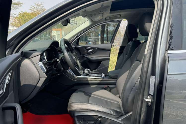 Used Audi Q7 2020 55 TFSI quattro S line sports model Interior 5