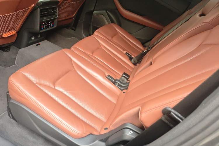 Used Audi Q7 2020 55 TFSI quattro Prestige Exclusive Edition Left Rear Seat