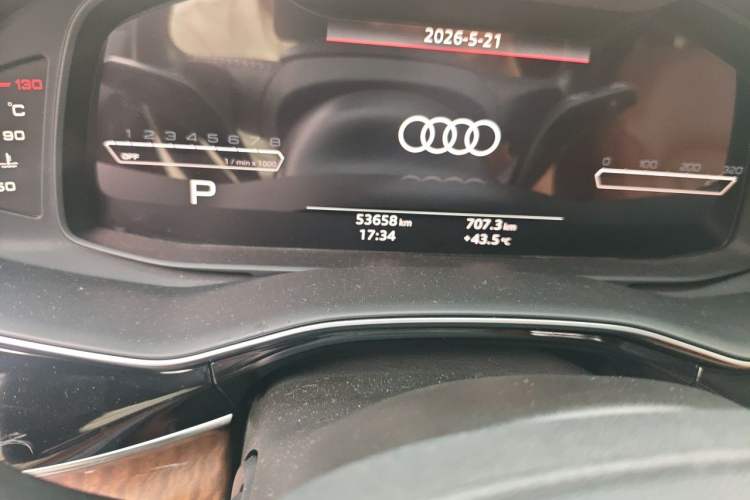 Used Audi Q7 2020 55 TFSI quattro Prestige Exclusive Edition Odometer Close Up