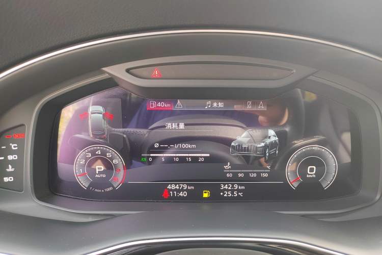 Used Audi Q7 2020 55 TFSI quattro S line sports model Odometer Close Up