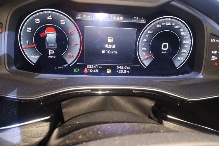 Used Audi Q7 2020 55 TFSI quattro S line sports model Odometer Close Up