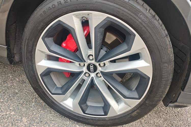 Used Audi Q7 2020 55 TFSI quattro Prestige Exclusive Edition Right Front Wheel Hub