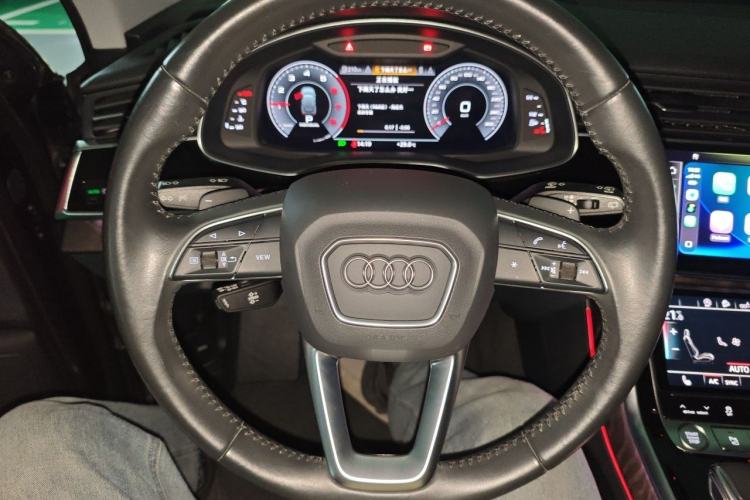 Used Audi Q7 2020 55 TFSI quattro S line sports model Steering Wheel