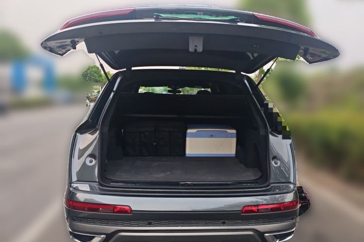 Used Audi Q7 2020 55 TFSI quattro Prestige Exclusive Edition Trunk