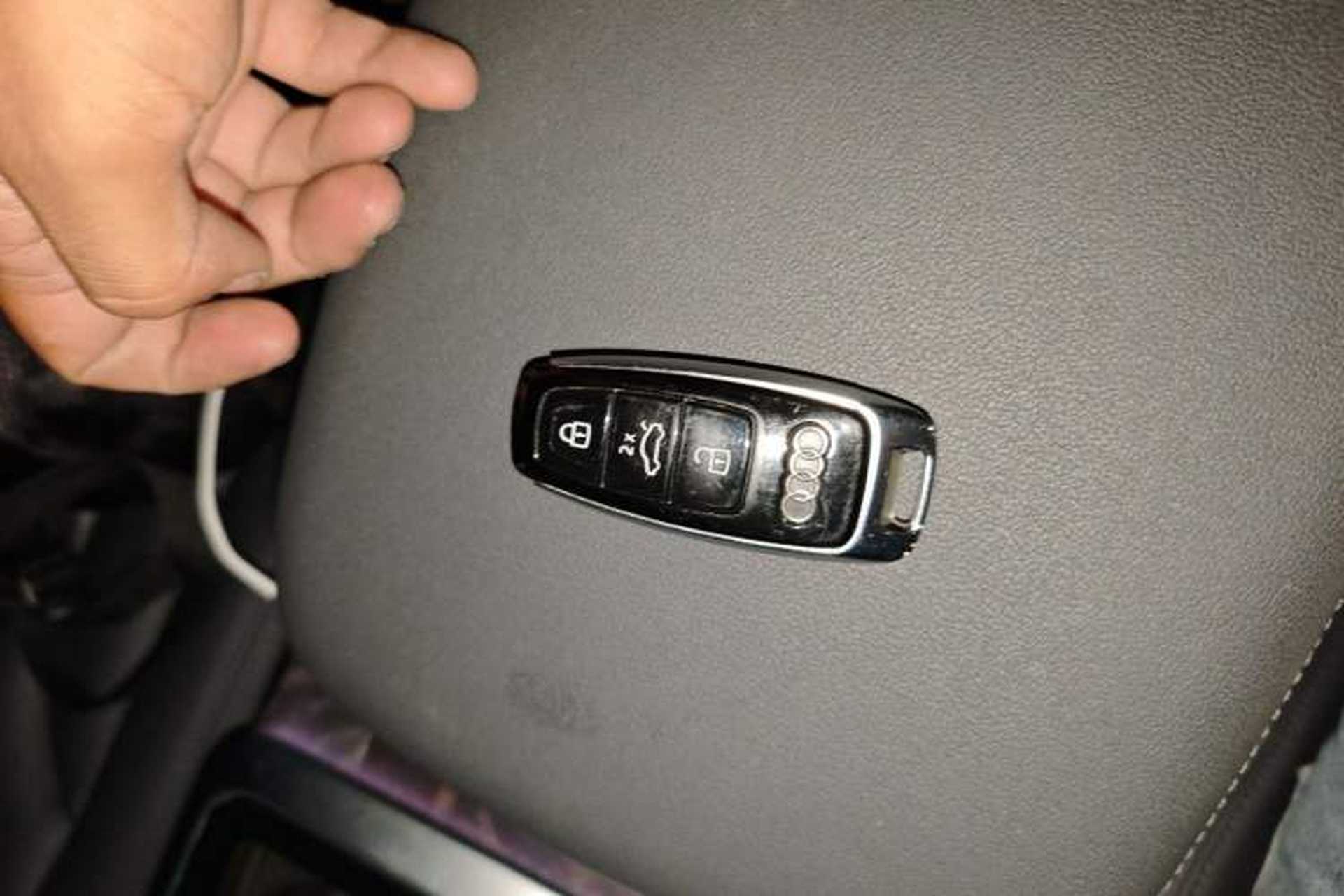 Used Audi Q7 2020 55 TFSI quattro S line sports model Vehicle Key