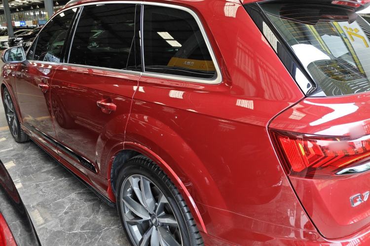 Used Audi Q7 2020 55 TFSI quattro S line sports model Left Side