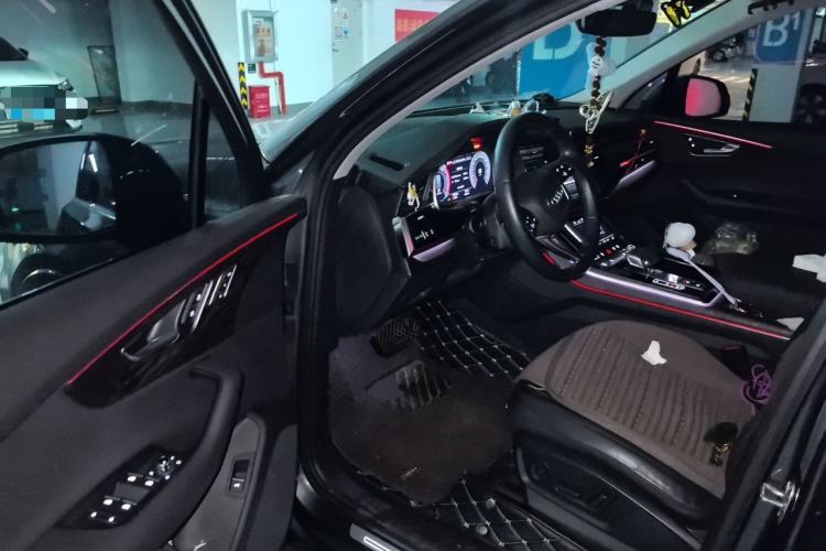 Used Audi Q7 2020 55 TFSI quattro S line sports model Driver Seat