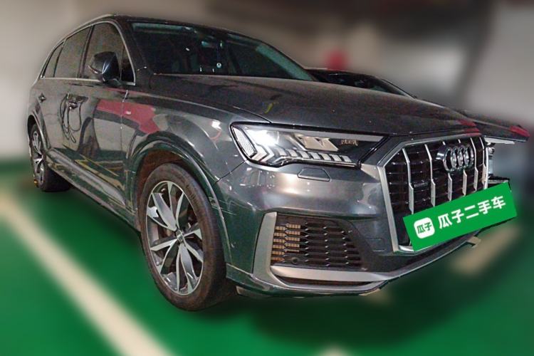 Used Audi Q7 2020 55 TFSI quattro S line sports model Front Right 45 Deg