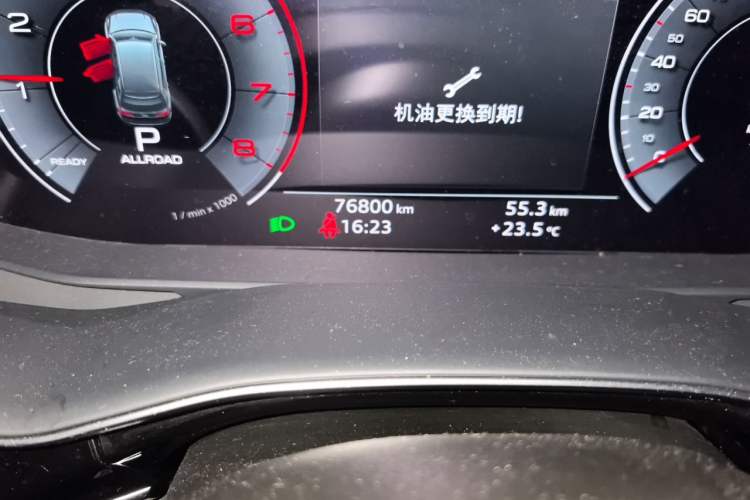 Used Audi Q7 2020 55 TFSI quattro S line sports model Odometer Close Up