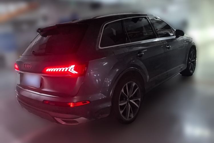 Used Audi Q7 2020 55 TFSI quattro S line sports model Rear Right 45 Deg