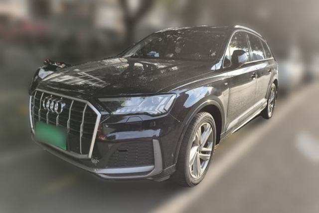 Used Audi Q7 2021 45 TFSI quattro S line Sport model